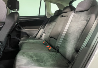 Подержанный автомобиль Volkswagen Tiguan 2017 года (10 фото)