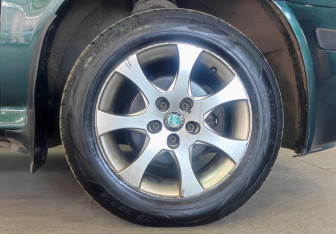 Подержанный автомобиль Skoda Octavia Liftback 2008 года (17 фото)