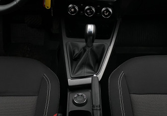 Подержанный автомобиль Renault Duster 2021 года (13 фото)