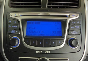 Подержанный автомобиль Hyundai Solaris Hatchback 2011 года (14 фото)