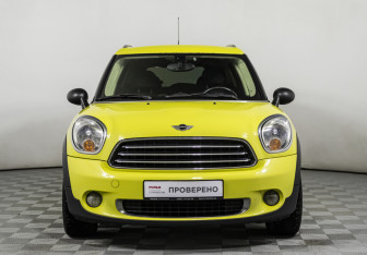 Подержанный автомобиль MINI Countryman 2012 года (2 фото)