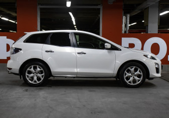 Подержанный автомобиль Mazda CX-7 2011 года (4 фото)