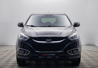 Подержанный автомобиль Hyundai ix35 2012 года (8 фото)