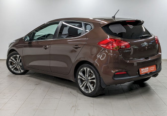 Подержанный автомобиль Kia Ceed Hatchback 2014 года (7 фото)