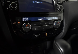 Подержанный автомобиль Nissan Qashqai 2015 года (15 фото)