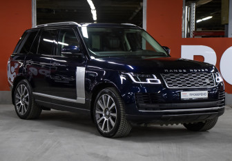 Подержанный автомобиль Land Rover Range Rover 2021 года (3 фото)
