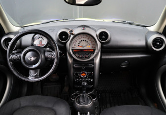 Подержанный автомобиль MINI Countryman 2011 года (9 фото)