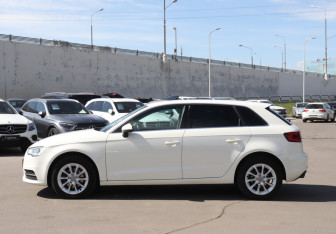 Подержанный автомобиль Audi A3 Hatchback 2013 года (8 фото)
