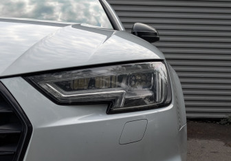 Подержанный автомобиль Audi A4 Sedan 2017 года (17 фото)