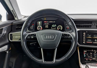 Подержанный автомобиль Audi A6 Sedan 2021 года (22 фото)