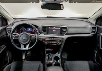 Подержанный автомобиль Kia Sportage 2020 года (14 фото)