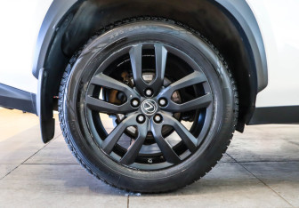 Подержанный автомобиль Lexus NX 2017 года (25 фото)