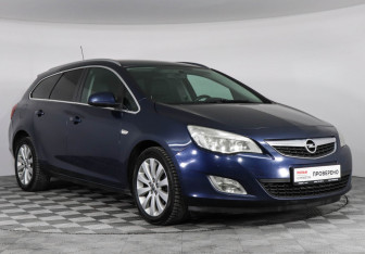 Подержанный автомобиль Opel Astra Wagon 2012 года (3 фото)