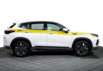 Подержанный автомобиль Exeed LX 2023 года (4 фото)