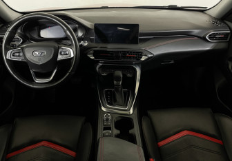 Подержанный автомобиль Kaiyi E5 2023 года (12 фото)