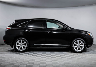 Подержанный автомобиль Lexus RX 2011 года (4 фото)