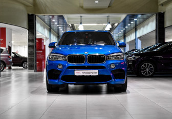 Подержанный автомобиль BMW X5 M 2016 года (2 фото)