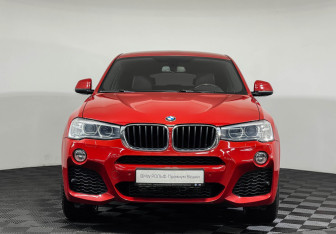 Подержанный автомобиль BMW X4 2015 года (3 фото)