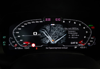 Подержанный автомобиль BMW X6 2021 года (16 фото)