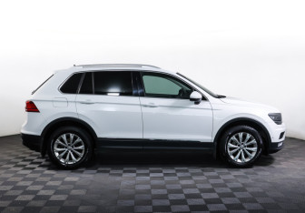 Подержанный автомобиль Volkswagen Tiguan 2017 года (4 фото)
