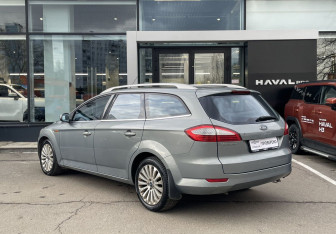 Подержанный автомобиль Ford Mondeo Sedan 2008 года (7 фото)
