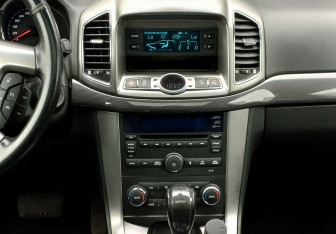 Подержанный автомобиль Chevrolet Captiva 2014 года (14 фото)