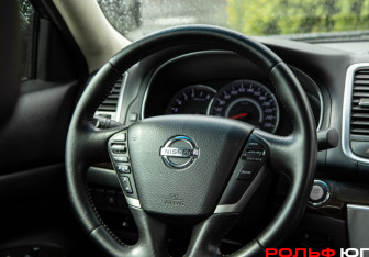 Подержанный автомобиль Nissan Teana 2013 года (12 фото)