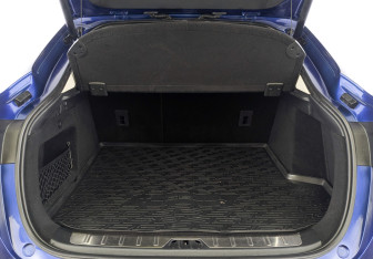 Подержанный автомобиль Geely Tugella 2021 года (10 фото)