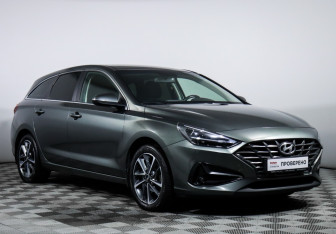 Подержанный автомобиль Hyundai i30 Wagon 2022 года (3 фото)