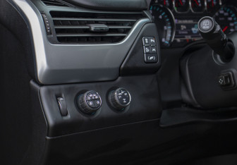 Подержанный автомобиль Chevrolet Tahoe 2016 года (22 фото)