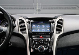 Подержанный автомобиль Hyundai i30 Hatchback 2013 года (10 фото)