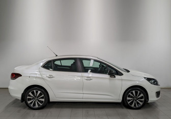 Подержанный автомобиль Citroen C4 Sedan 2021 года (4 фото)