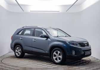 Подержанный автомобиль Kia Sorento 2014 года (3 фото)