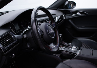 Подержанный автомобиль Audi A6 Sedan 2016 года (10 фото)