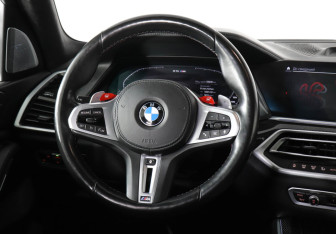 Подержанный автомобиль BMW X5 M 2021 года (14 фото)