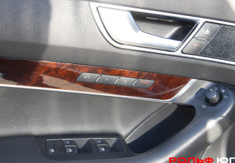 Подержанный автомобиль Audi A6 allroad 2007 года (15 фото)