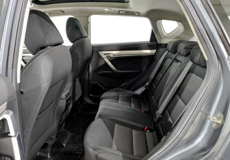 Подержанный автомобиль Geely Coolray 2021 года (18 фото)