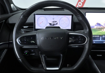 Подержанный автомобиль Chery Tiggo 9 2025 года (10 фото)