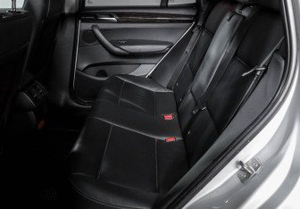 Подержанный автомобиль BMW X3 2013 года (10 фото)