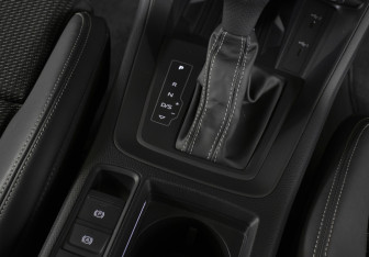 Подержанный автомобиль Audi Q3 2024 года (22 фото)