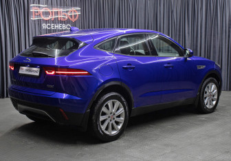 Подержанный автомобиль Jaguar E-Pace 2018 года (5 фото)