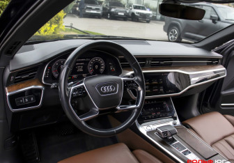 Подержанный автомобиль Audi A6 allroad 2019 года (23 фото)