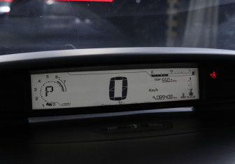 Подержанный автомобиль Citroen C4 Hatchback 2010 года (7 фото)