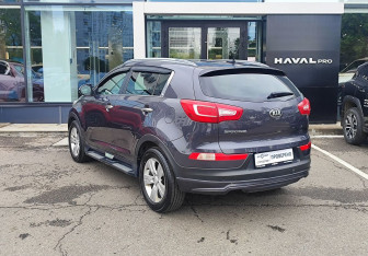 Подержанный автомобиль Kia Sportage 2012 года (7 фото)