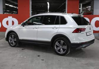 Подержанный автомобиль Volkswagen Tiguan 2018 года (7 фото)