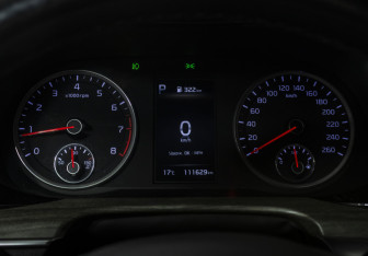 Подержанный автомобиль Kia K5 2020 года (11 фото)