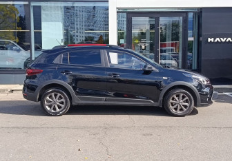 Подержанный автомобиль Kia Rio Sedan 2022 года (4 фото)