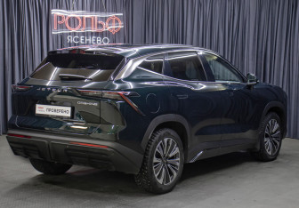 Подержанный автомобиль Jetour Dashing 2023 года (5 фото)