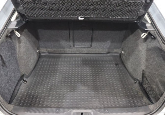 Подержанный автомобиль Skoda Octavia Liftback 2008 года (19 фото)