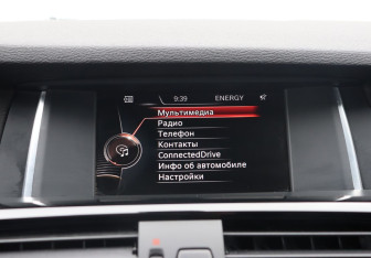 Подержанный автомобиль BMW X4 2017 года (20 фото)